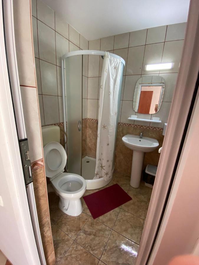 Camere De Inchiriat" Casa Printesa" Costineşti Exterior foto