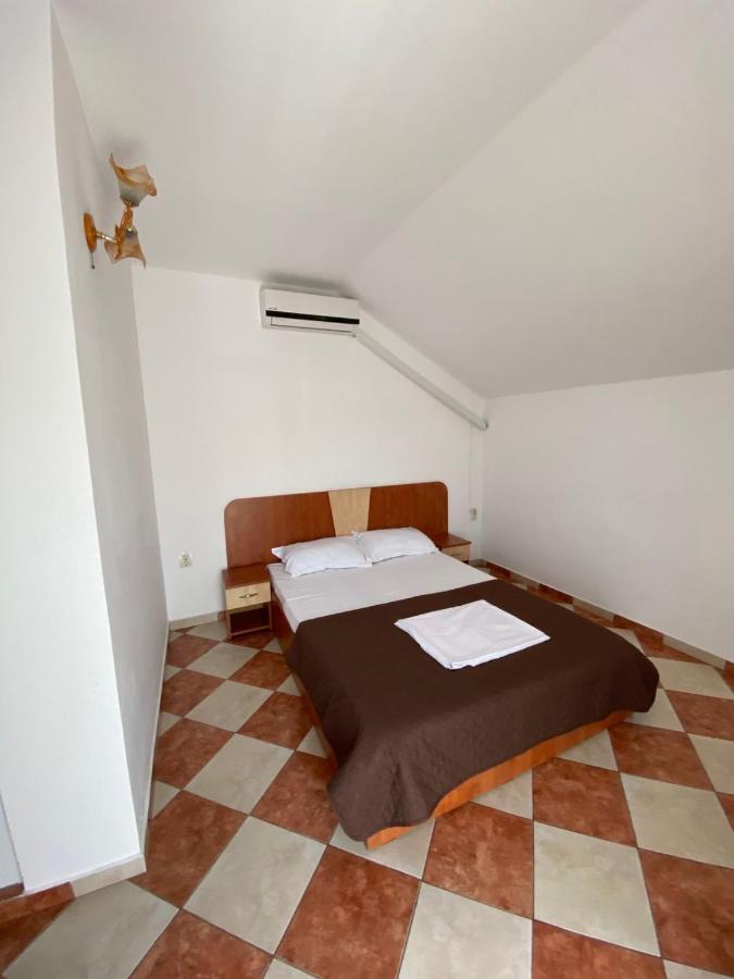 Camere De Inchiriat" Casa Printesa" Costineşti Exterior foto